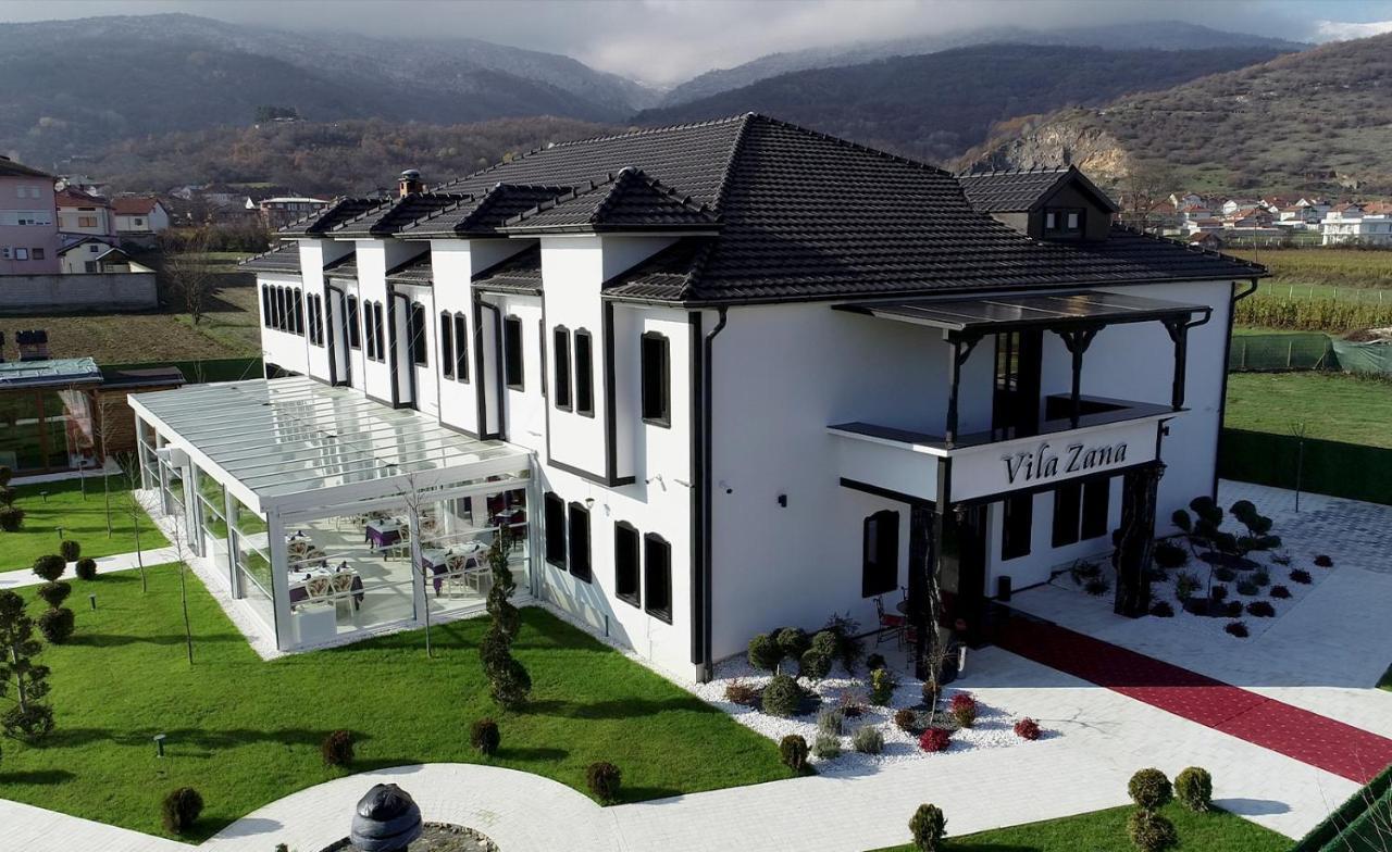 Hotel Vila Zana กอสติวาร์ ภายนอก รูปภาพ