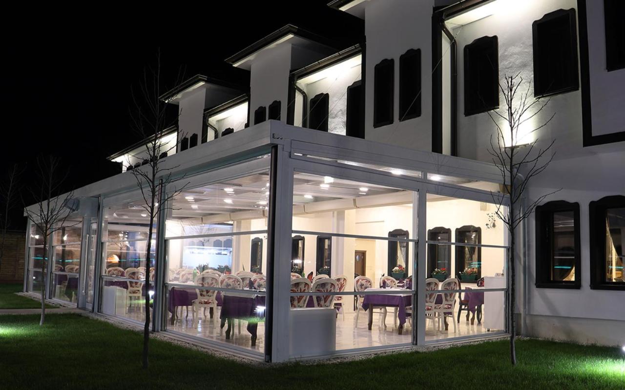 Hotel Vila Zana กอสติวาร์ ภายนอก รูปภาพ