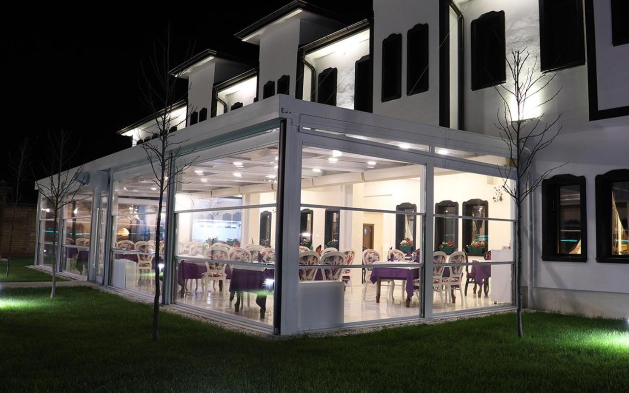 Hotel Vila Zana กอสติวาร์ ภายนอก รูปภาพ